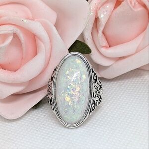 NEW Cocktail Ring Silver Tone Size 8.5 Bohemian Fashion Jewellery